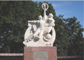 （圖）瓦房店軸承集團(tuán)有限責(zé)任公司